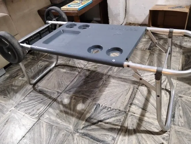 Carrinho mesa de praia 