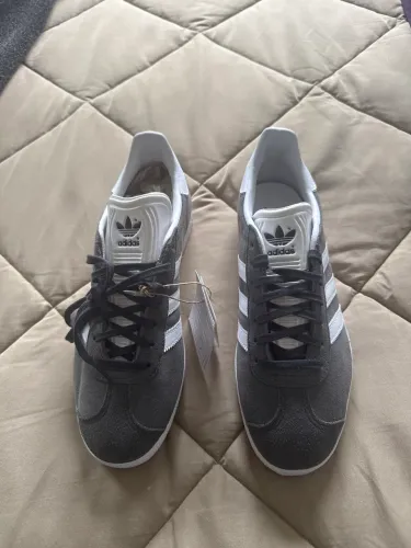 Tênis gazelle adidas TAM 38