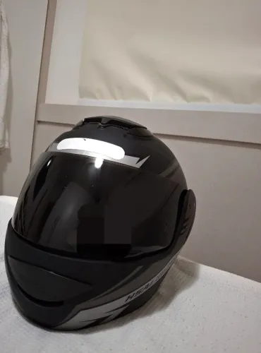 Capacete retrátil para moto - NOVO