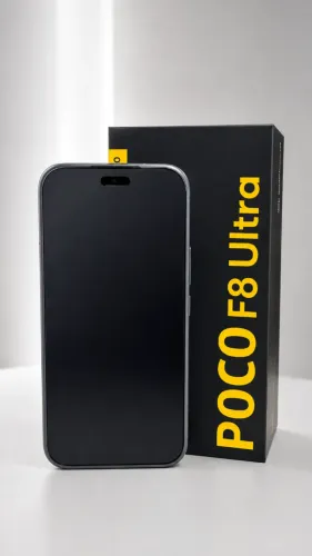 POCO F8 Ultra 16GB RAM / 512GB - Excelente Estado