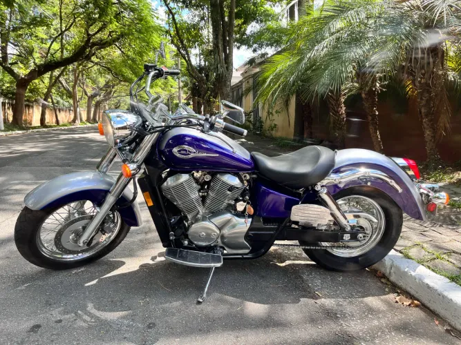 Shadow 750 América Classic CANADENSE