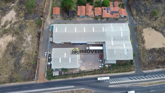Alugo Galpão no Bairro Santo Antônio 570 m²
