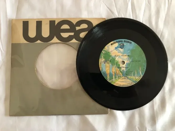 Alice Cooper: I Never Cry / Go To Hell (1976) Vinil Compacto