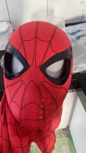 Máscara do Homem-Aranha olhos