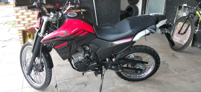 Yamaha Lander - Único dono