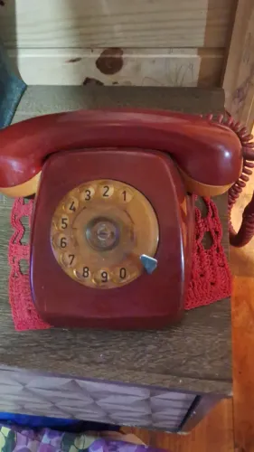 Telefone antigo 