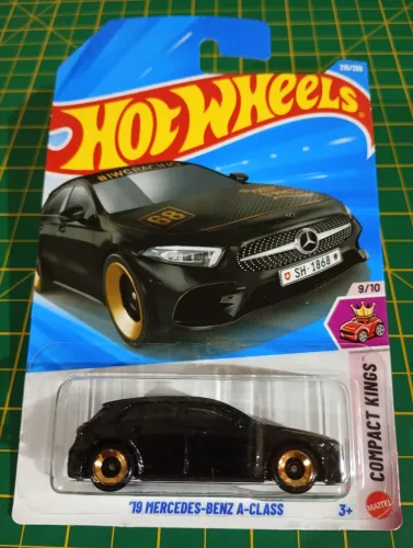 Hot Wheels - Mercedes A-Class 19