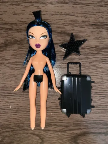 Sucata boneca Bratz Jade pretty n punk reprodução 