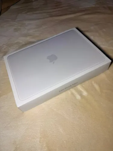MacBook Neo - Prateado - 256GB