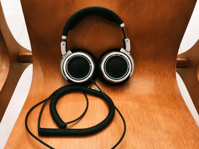 Fone de Ouvido Neumann NDH 30 Mixagem Profissional (10x sem juros e frete Grátis)
