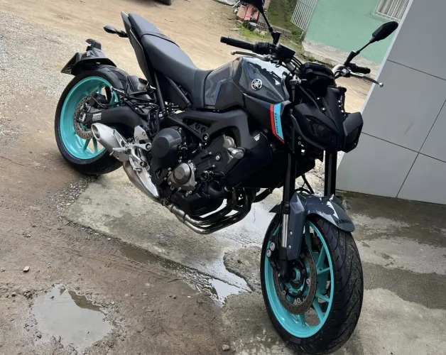 Vendo MT 09 sem detalhes