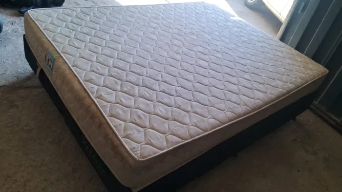 Cama queem completa