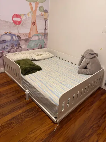 Cama Casal de madeira estilo montessoriana - branca