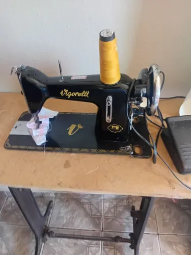 Vende se maquina de costura vigorelli número de contato *