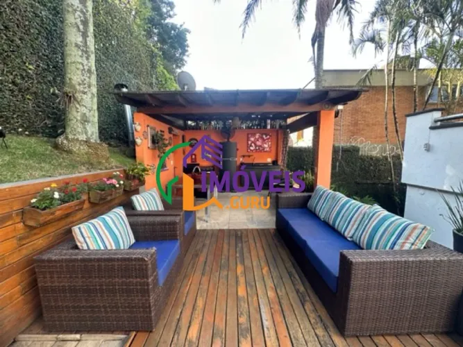 CASA ASSOBRADADA - MORUMBI - SP