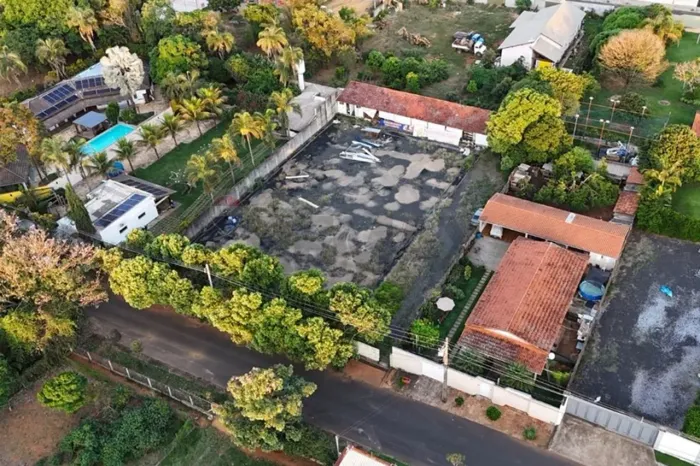 Terreno à venda no Jardim Residencial Bela Vista Araxá-MG