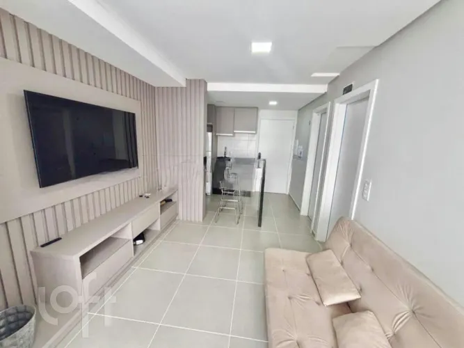 Apartamento à venda em Zona Nova com 34 m², 1 quarto, 1 vaga