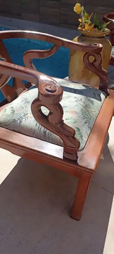 Jogo de cadeiras sala de estar