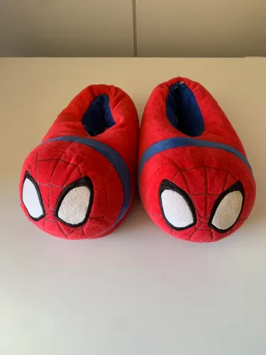 Pantufa homem aranha