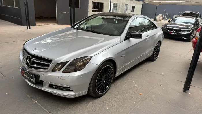 Mercedes-Benz E-250 CGI Coupe 1.8 16V 204cv Aut. 2012