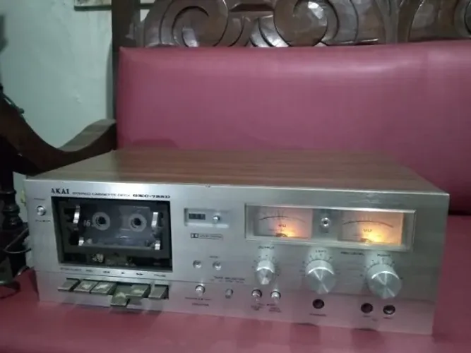 Tape Deck Akai Stereo Gxc-725d 110-220 (usado)