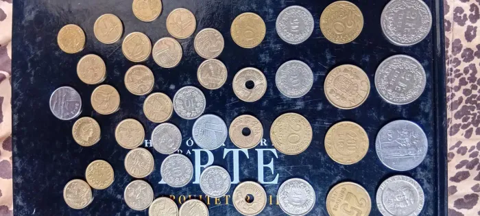 MOEDAS ANTIGAS VENDO