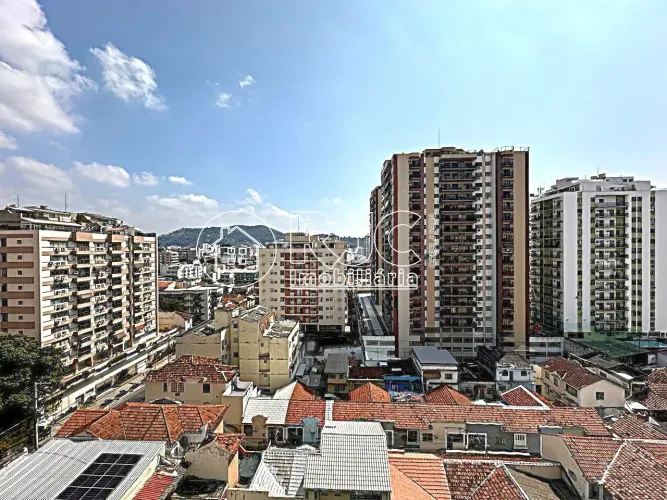 Duplex para venda possui 143 metros quadrados com 3 quartos em Vila Isabel - Rio de Janeir