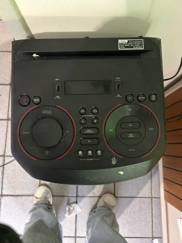 VENDO SOM LG PEGANDO TUDO PERFEITAMENTE