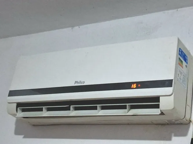 VENDO AR CONDICIONADO 9 MIL BTU