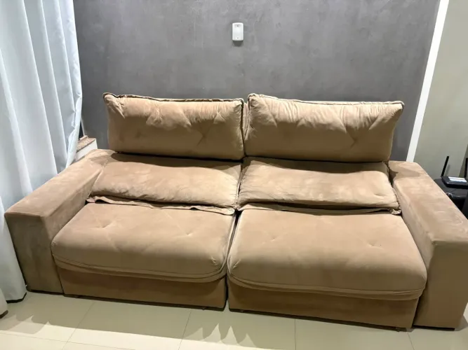 Sofá semi novo