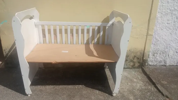 Berço para doação