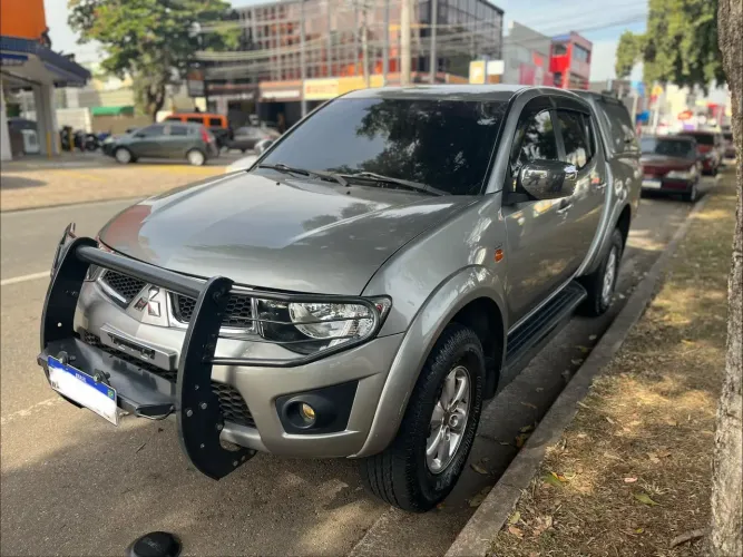 Mitsubishi L200 Triton HPE 3.5 CD V6 24V Flex Aut. 2012