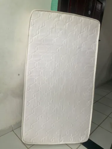 Colchão de berço americano