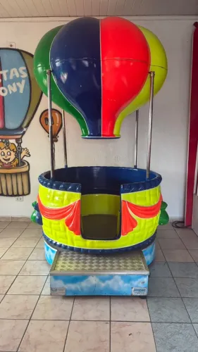 CARROSSEL INFANTIL - DIVERSÃO GARANTIDA!