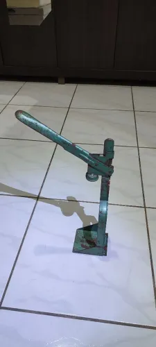 Arrolhador de garrafa antiga