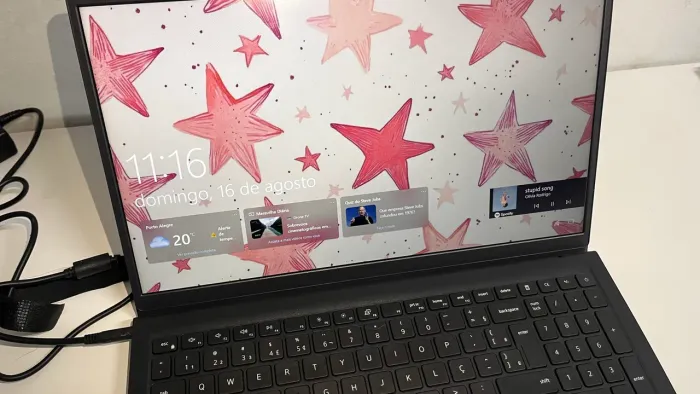 Notebook Dell Inspiron I15 Core i3-100U SSD 512 RAM 8GB