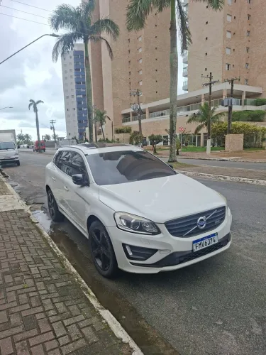 Volvo XC 60 T-5 R-design 2.0 FWD 5P 2014