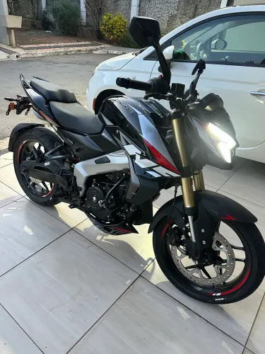 DOMINAR NS400Z 2026 Bajaj