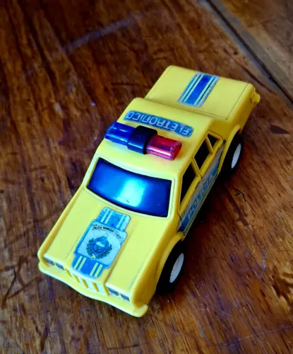 Carrinho da estrela polícia federal anos 80/90