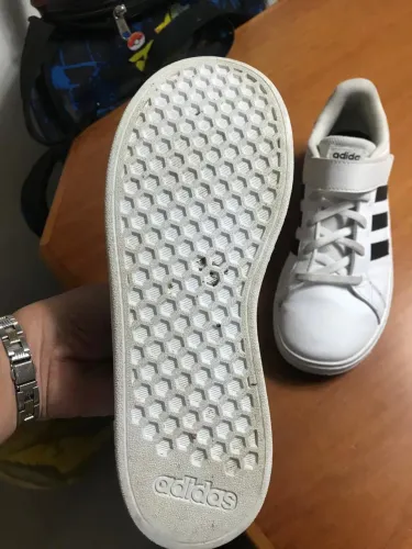 Vendo Tênis Adidas infantil