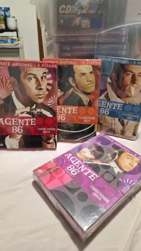 4 Boxes DVD Agente 86 - 1ª A 4ª Temporada (Novos E Lacrados)