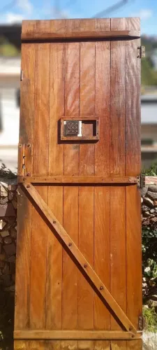 Porta maciça em Peroba Rosa de Lei legítima - Anos 80 - com +ou- 40KG - Medidas: 80X215