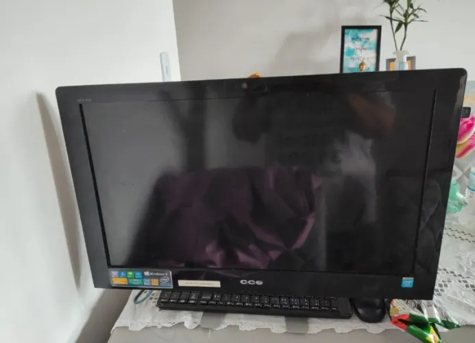 Computador All-in-One CCE Solo A45 - Prático e Compacto