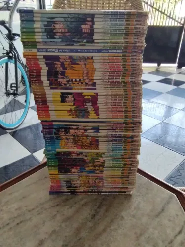 Coleção Chico Bento moço números 1 ao 74. Faltando só o 75 para finalizar.
