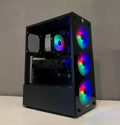 PC GAMER RYZEN 7 2700 + RX 6600M