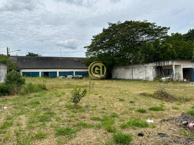 Oportunidade Única: Área Comercial de 1.542m² na Vila Martinez, Jacareí-SP! Garanta já o S