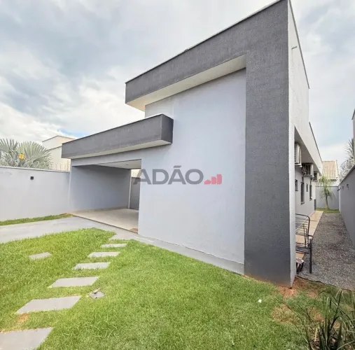 CASA 3 SUITES PLENAS ALTO PADRÃO RESIDENCIAL RAVENA SENADOR CANEDO