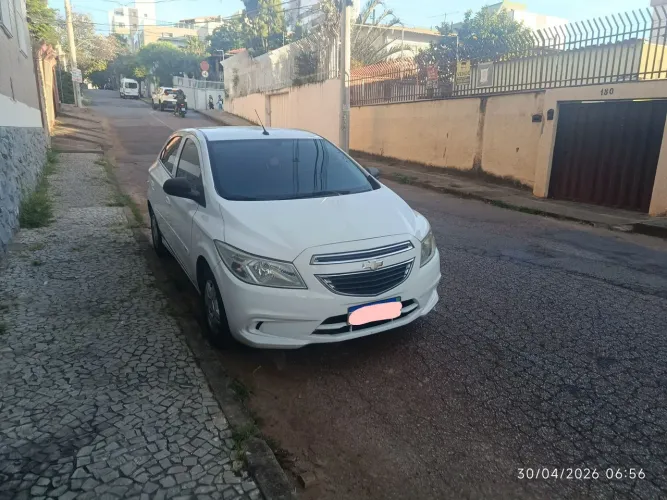 Chevrolet Onix Hatch LT 1.0 8V Flex Power Mec. 4P 2015