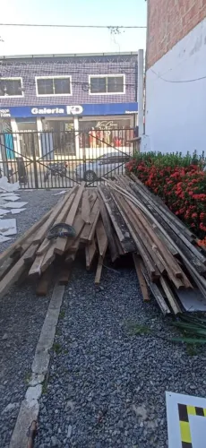 Madeiras para telhados e pergolados