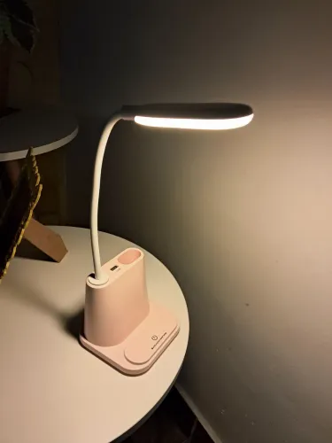 Luminária com duas cores de luz